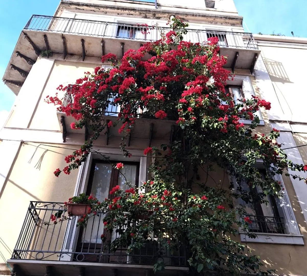 B&B L'Angolo Sulla Piazza Mirabella Imbaccari