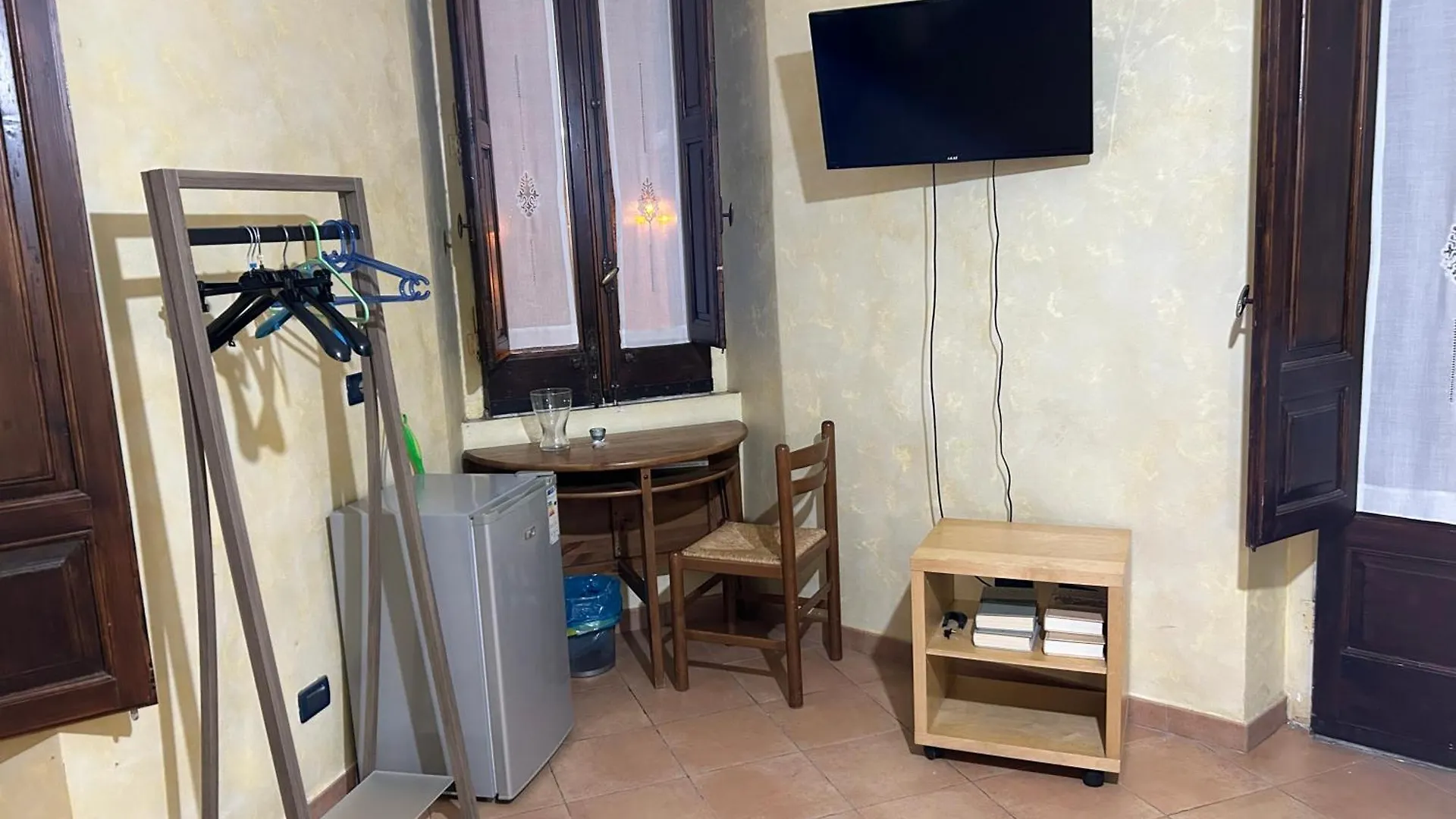 Frühstückspension B&B L'Angolo Sulla Piazza Mirabella Imbaccari
